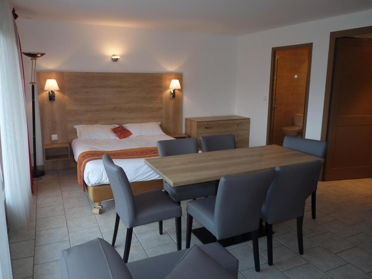 Residel Aparthotel ซิวริเย ภายนอก รูปภาพ